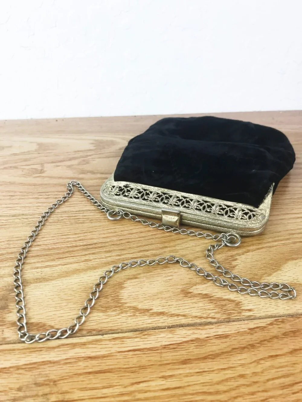 Vintage Black Velvet Evening Bag – Gold Filigree Frame & Silver Chain Strap